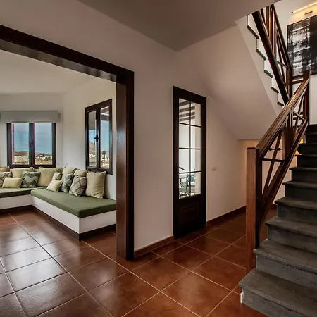 Verol By Villalize Tatil Evi Tinajo
